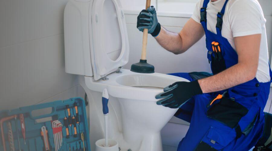 Professional septic pumping service in Paige, TX